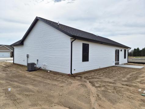 445 N Eastfield Circle Milford IN 46542