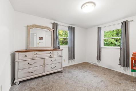 5819 Rosedale Drive Fort Wayne IN 46804