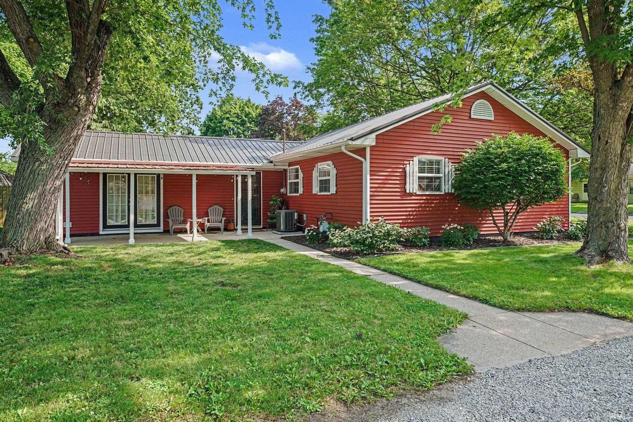 1417 S 11th Street Goshen IN 46526