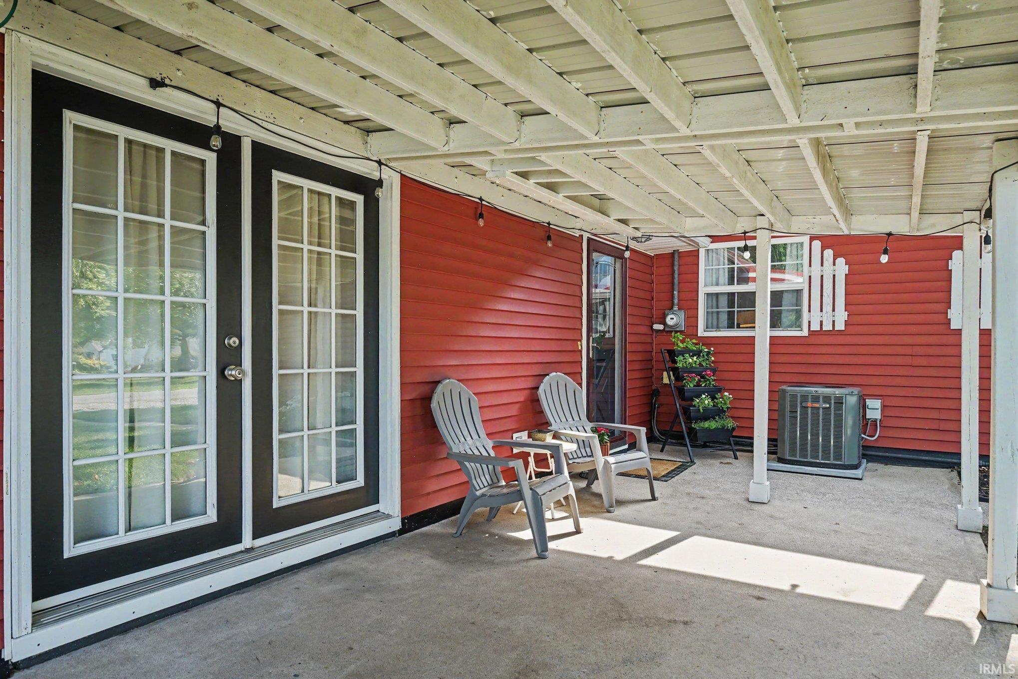 1417 S 11th Street Goshen IN 46526