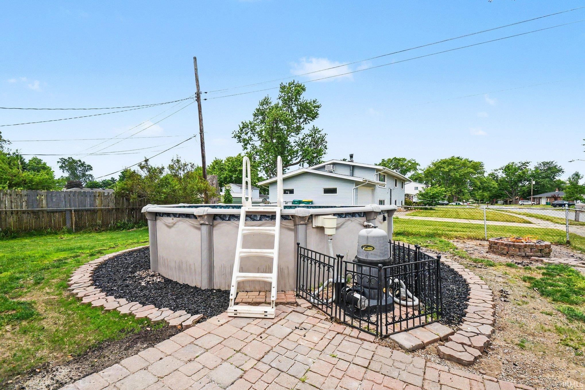 517 E La Salle Avenue Mishawaka IN 46545