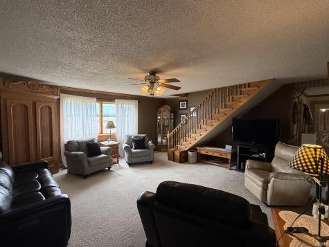 9663 W 100 S Francesville IN 47946
