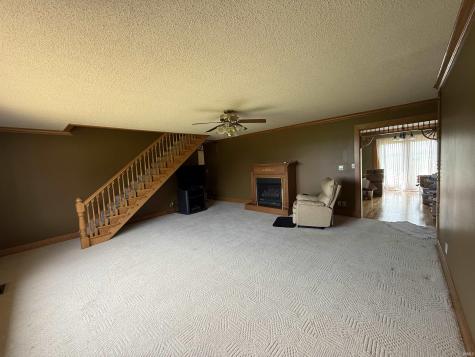 9663 W 100 S Francesville IN 47946