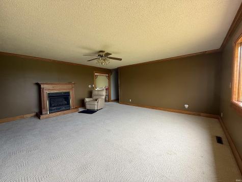9663 W 100 S Francesville IN 47946