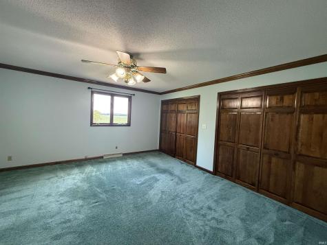 9663 W 100 S Francesville IN 47946