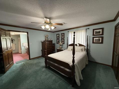 9663 W 100 S Francesville IN 47946