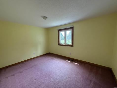 9663 W 100 S Francesville IN 47946