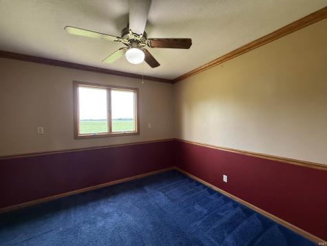 9663 W 100 S Francesville IN 47946
