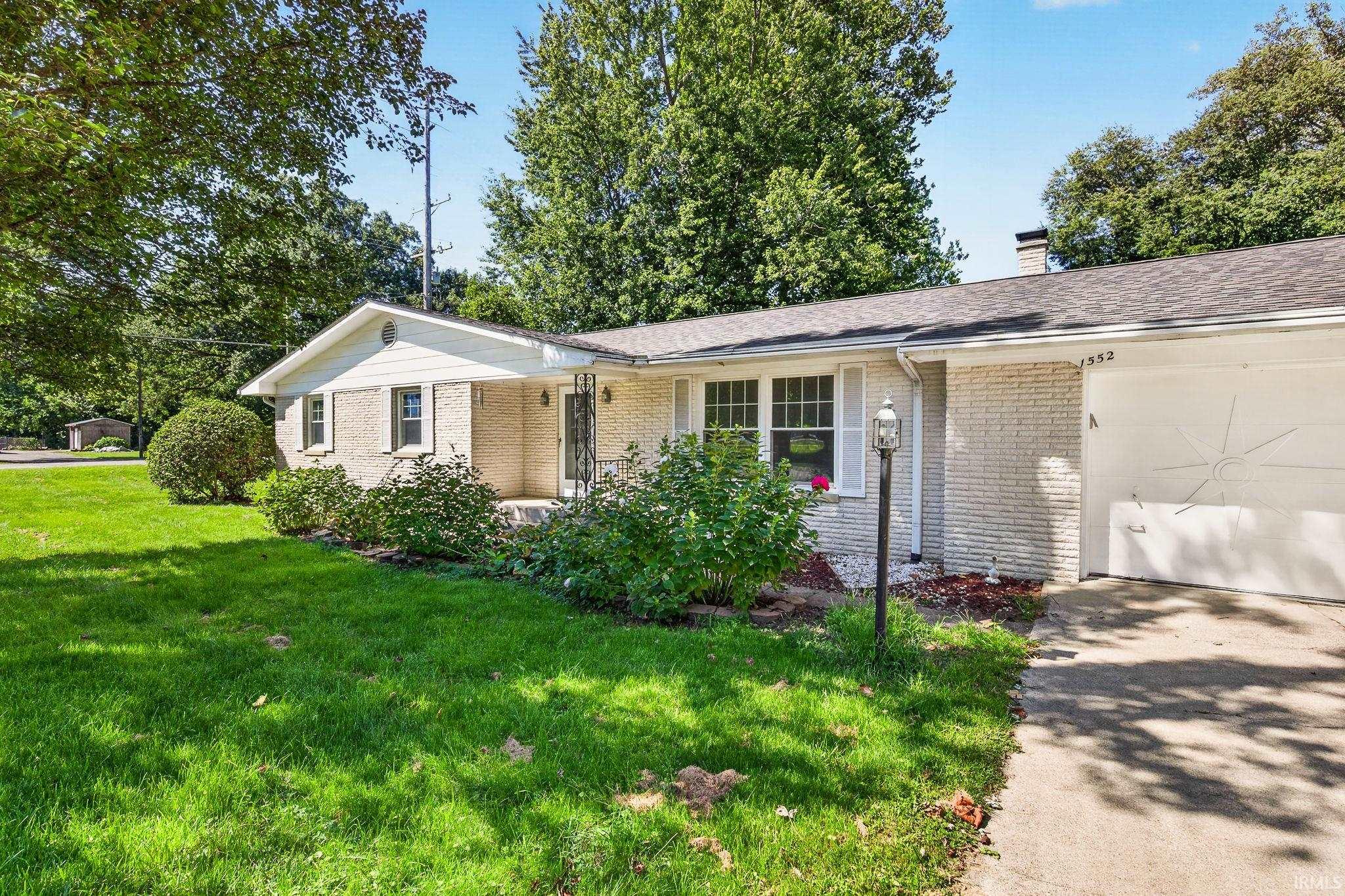 1552 Brookview Avenue Warsaw IN 46580