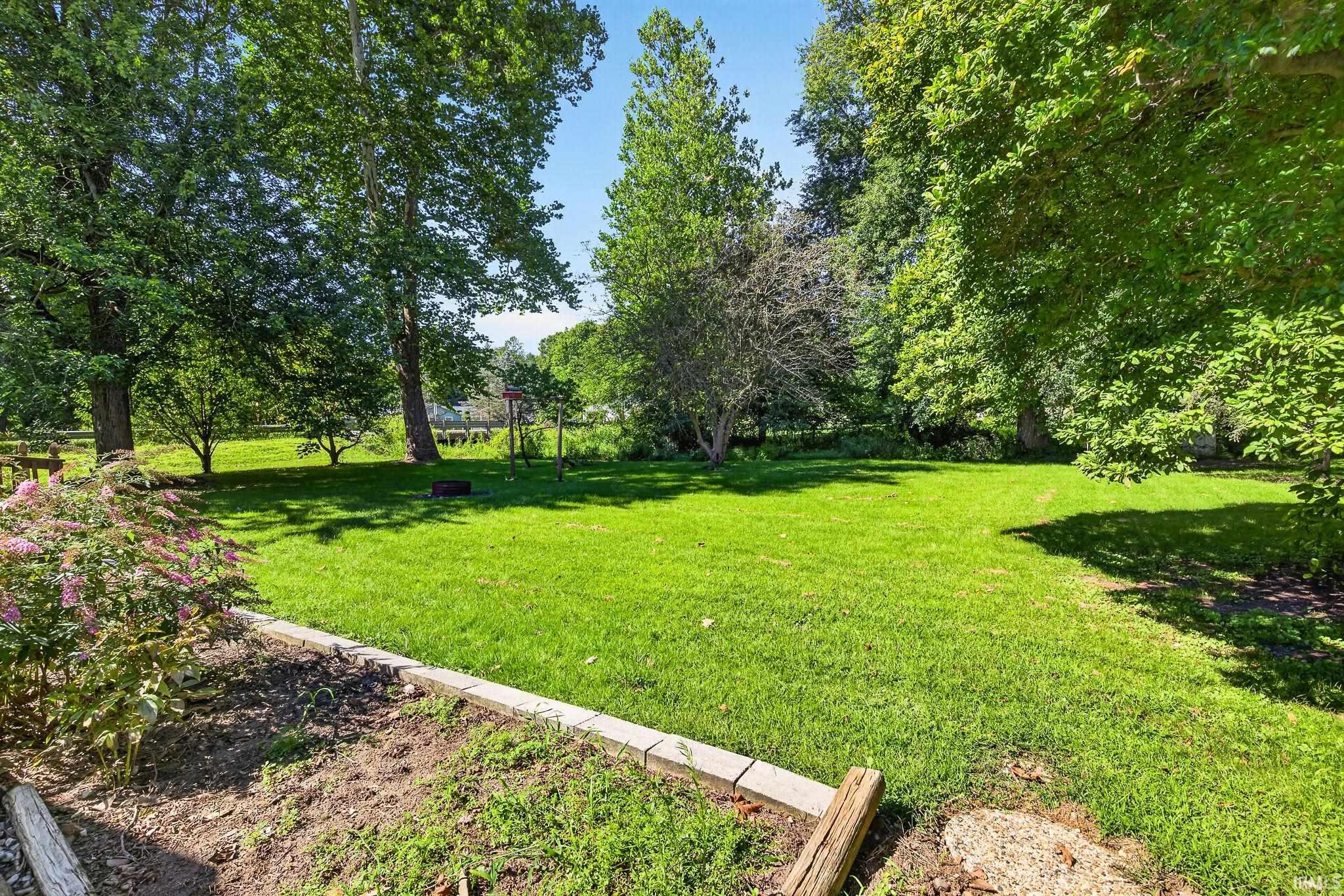 1552 Brookview Avenue Warsaw IN 46580