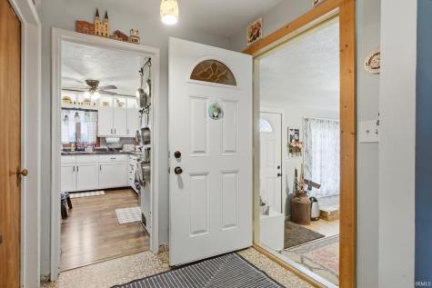7010 E State Road 28 Elwood IN 46036