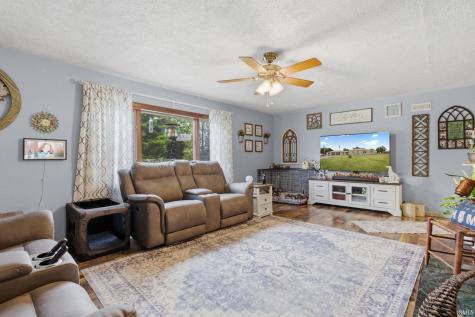 7010 E State Road 28 Elwood IN 46036