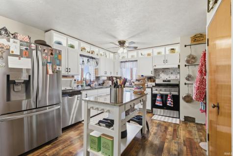 7010 E State Road 28 Elwood IN 46036