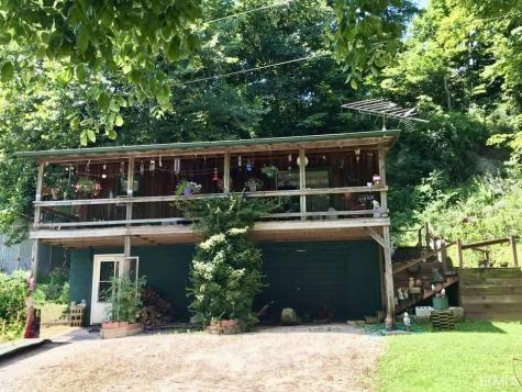 16093 Mcbride Bluff Road Shoals IN 47581