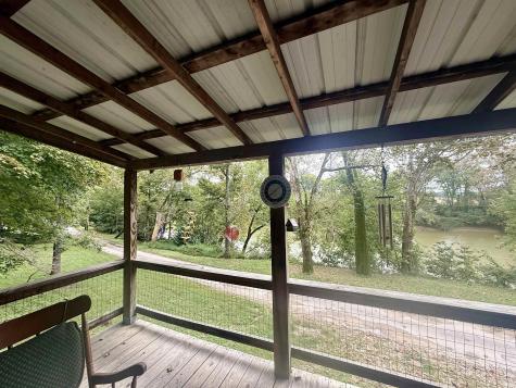 16093 Mcbride Bluff Road Shoals IN 47581