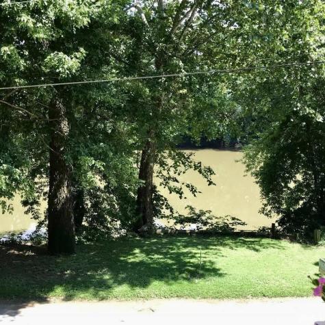 16093 Mcbride Bluff Road Shoals IN 47581