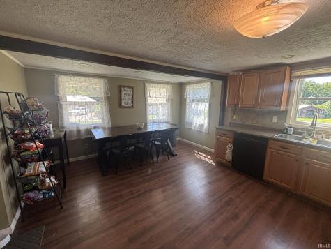 5768 N Old 41 Highway Vincennes IN 47591