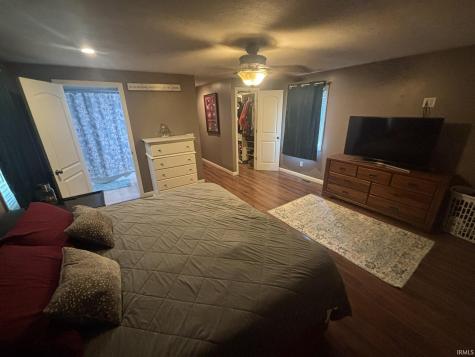 5768 N Old 41 Highway Vincennes IN 47591