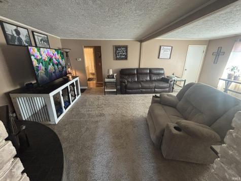 5768 N Old 41 Highway Vincennes IN 47591