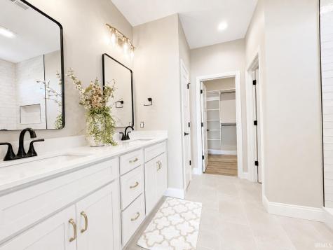 429 Carlton Drive West Lafayette IN 47906
