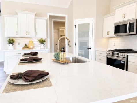 429 Carlton Drive West Lafayette IN 47906
