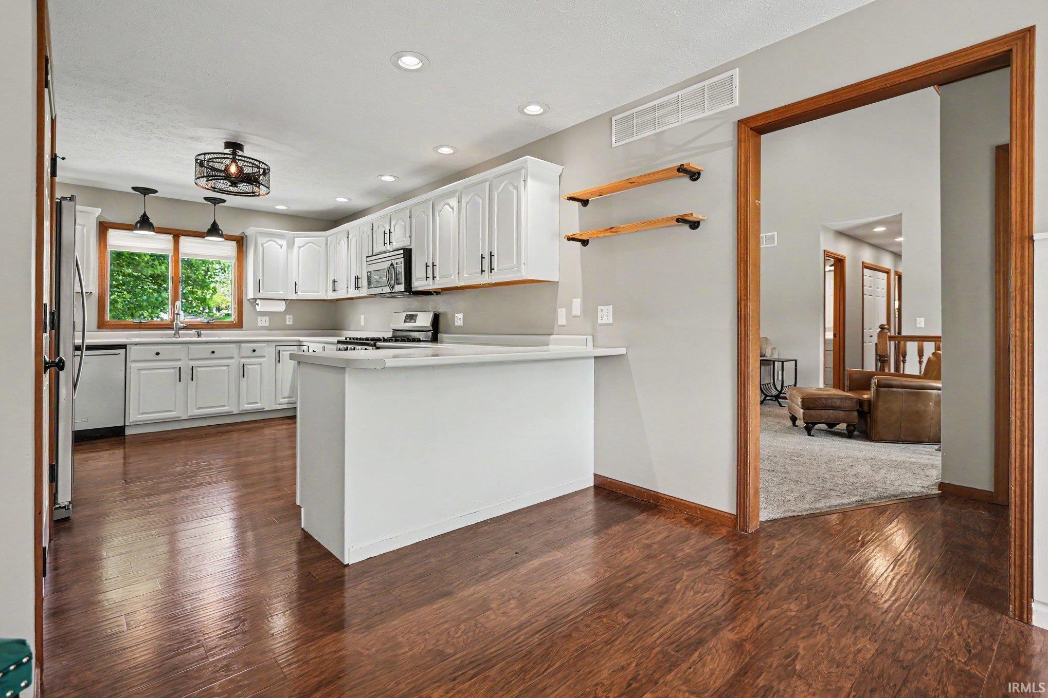 12392 Diamond Drive Plymouth IN 46563