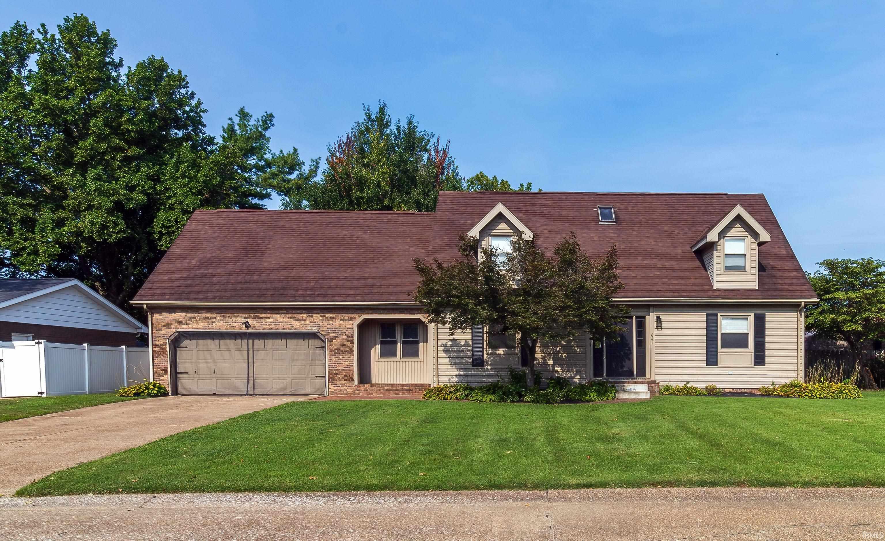 Evansville IN, 641 Woodbriar Court