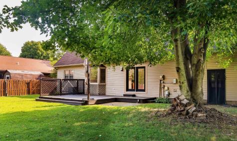 641 Woodbriar Court Evansville IN 47715