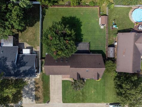 641 Woodbriar Court Evansville IN 47715