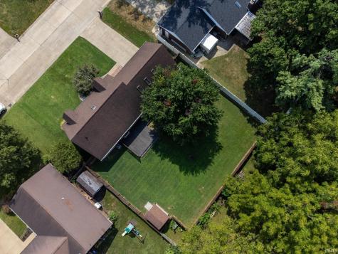 641 Woodbriar Court Evansville IN 47715