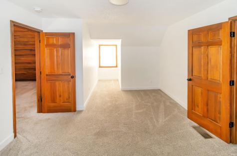 641 Woodbriar Court Evansville IN 47715
