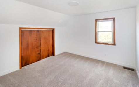 641 Woodbriar Court Evansville IN 47715