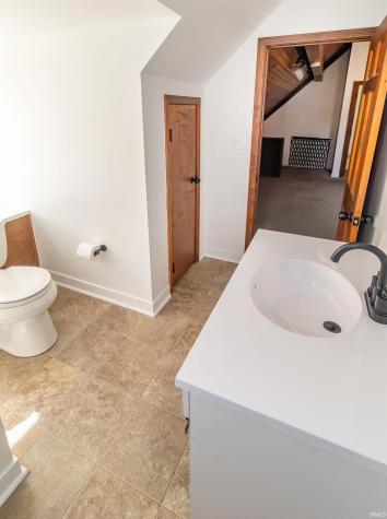 641 Woodbriar Court Evansville IN 47715
