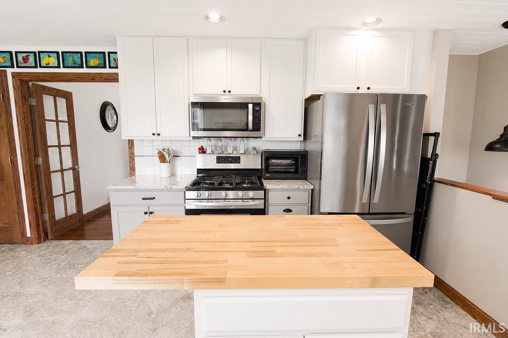 55585 Blue Jay Drive South Bend IN 46619