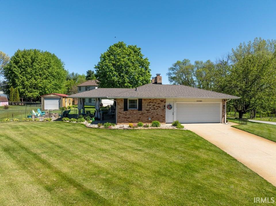 55585 Blue Jay Drive South Bend IN 46619