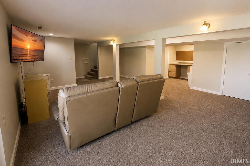 55585 Blue Jay Drive South Bend IN 46619