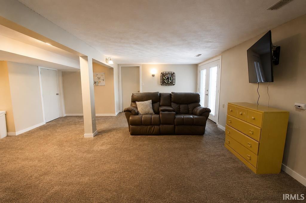 55585 Blue Jay Drive South Bend IN 46619