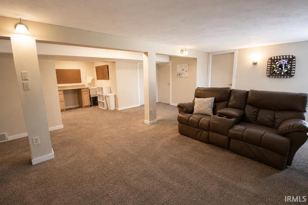55585 Blue Jay Drive South Bend IN 46619