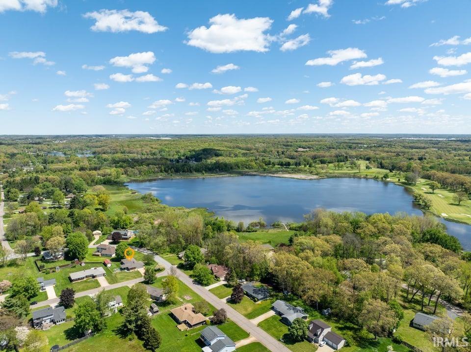 55585 Blue Jay Drive South Bend IN 46619