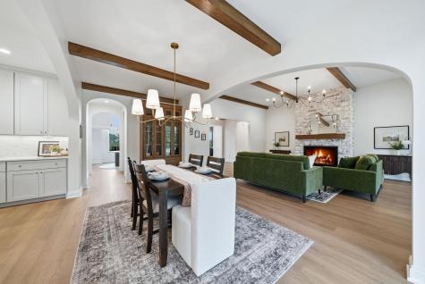 4372 Veritas Boulevard Fort Wayne IN 46825