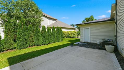 10228 Chambord Knoll Fort Wayne IN 46835