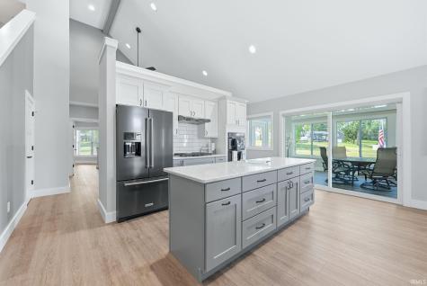 8096 E Quiet Harbor Drive Syracuse IN 46567