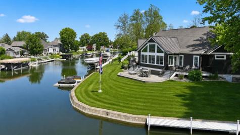8096 E Quiet Harbor Drive Syracuse IN 46567