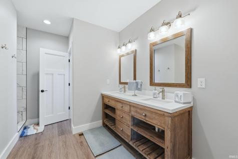 8096 E Quiet Harbor Drive Syracuse IN 46567