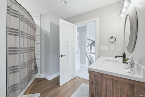 8096 E Quiet Harbor Drive Syracuse IN 46567