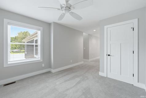8096 E Quiet Harbor Drive Syracuse IN 46567