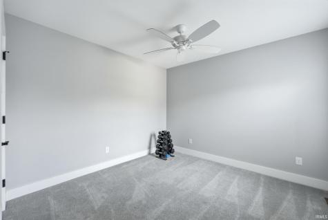 8096 E Quiet Harbor Drive Syracuse IN 46567
