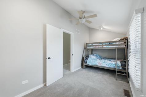 8096 E Quiet Harbor Drive Syracuse IN 46567