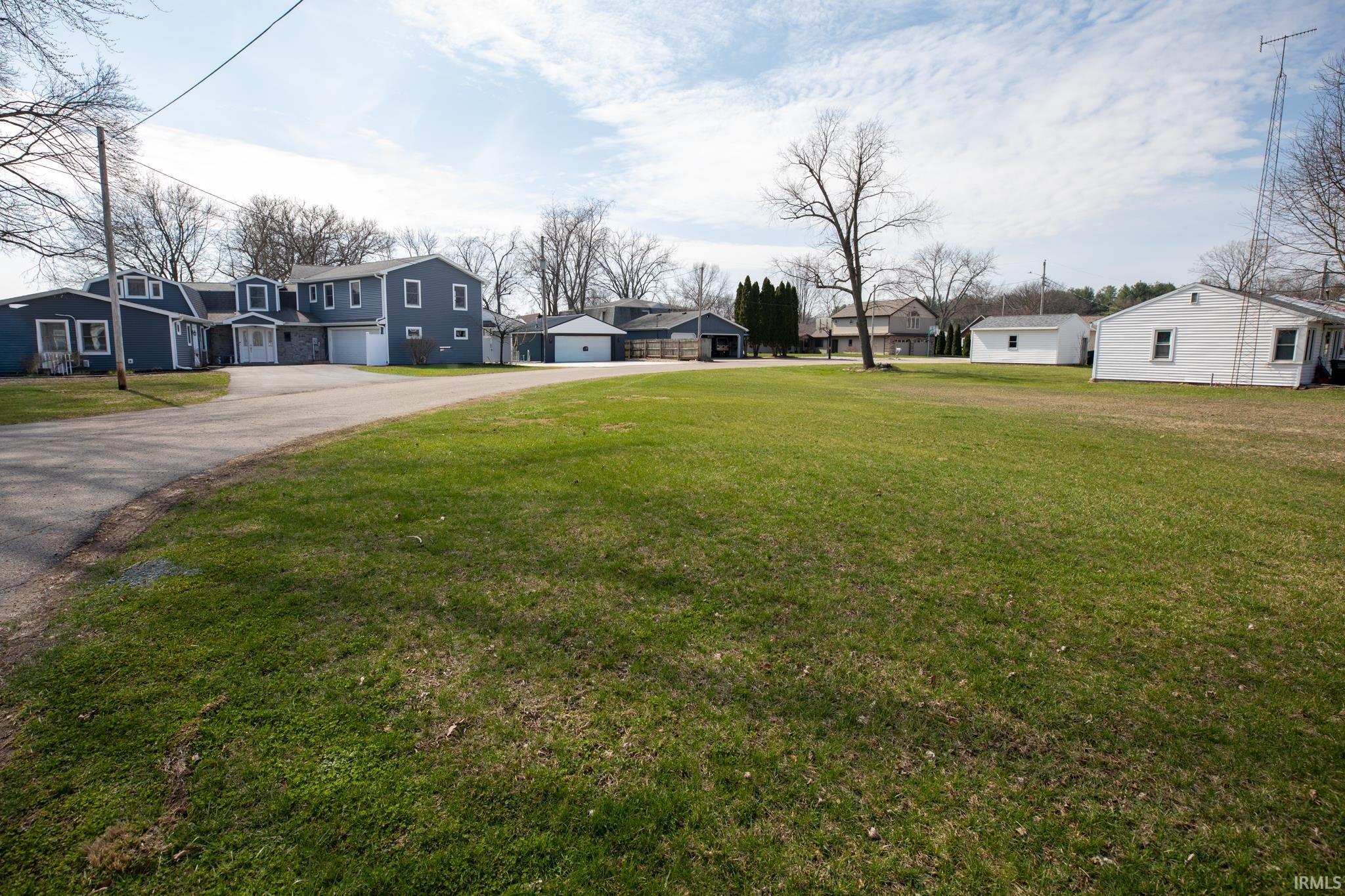 2109 Ball Court Rochester IN 46975