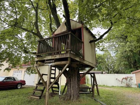 2220 Noldau Avenue Evansville IN 47712